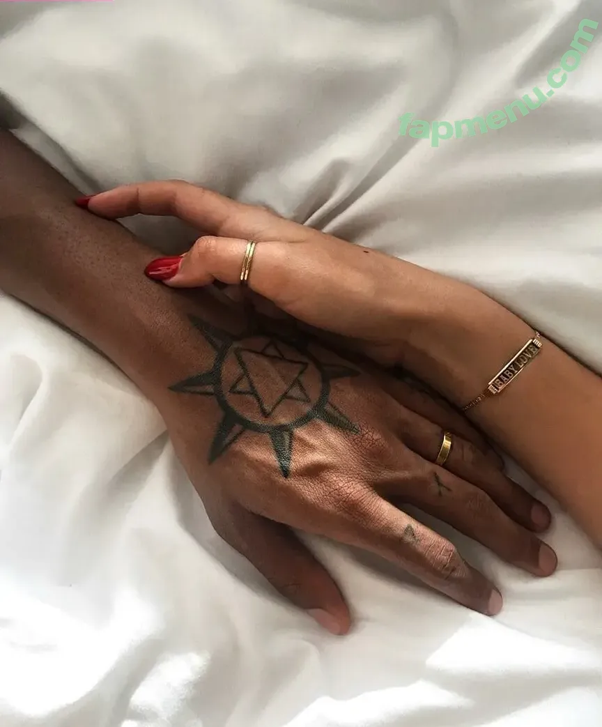 Alexis Ren nude photo #2311 (alexisren / alexisreng / alexisrenofficial / alexxissren)