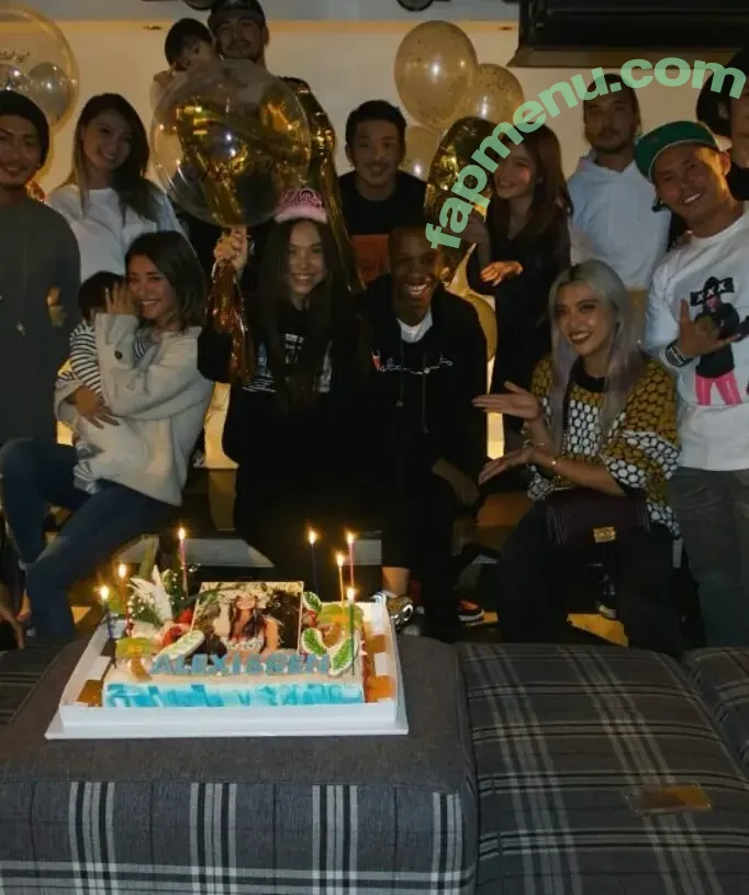 Alexis Ren nude photo #2313 (alexisren / alexisreng / alexisrenofficial / alexxissren)