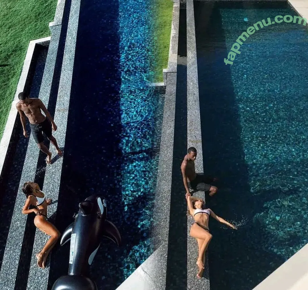 Alexis Ren nude photo #2324 (alexisren / alexisreng / alexisrenofficial / alexxissren)