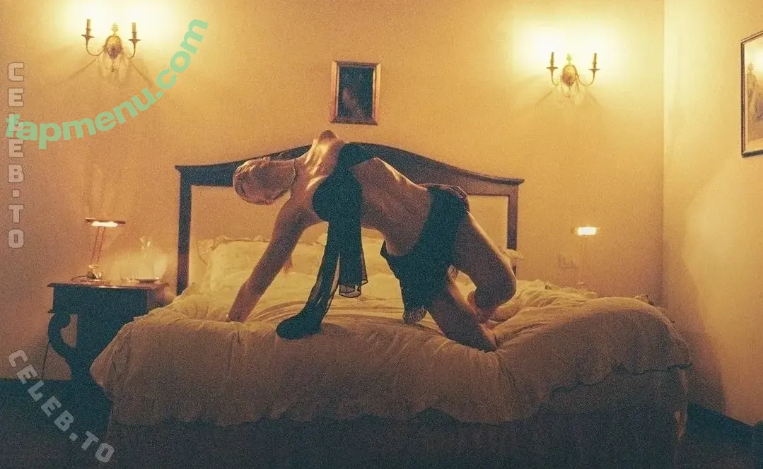 Alexis Ren nude photo #2346 (alexisren / alexisreng / alexisrenofficial / alexxissren)