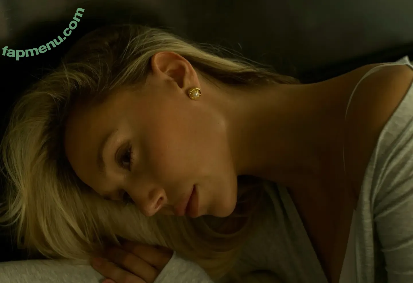 Alexis Ren nude photo #2356 (alexisren / alexisreng / alexisrenofficial / alexxissren)