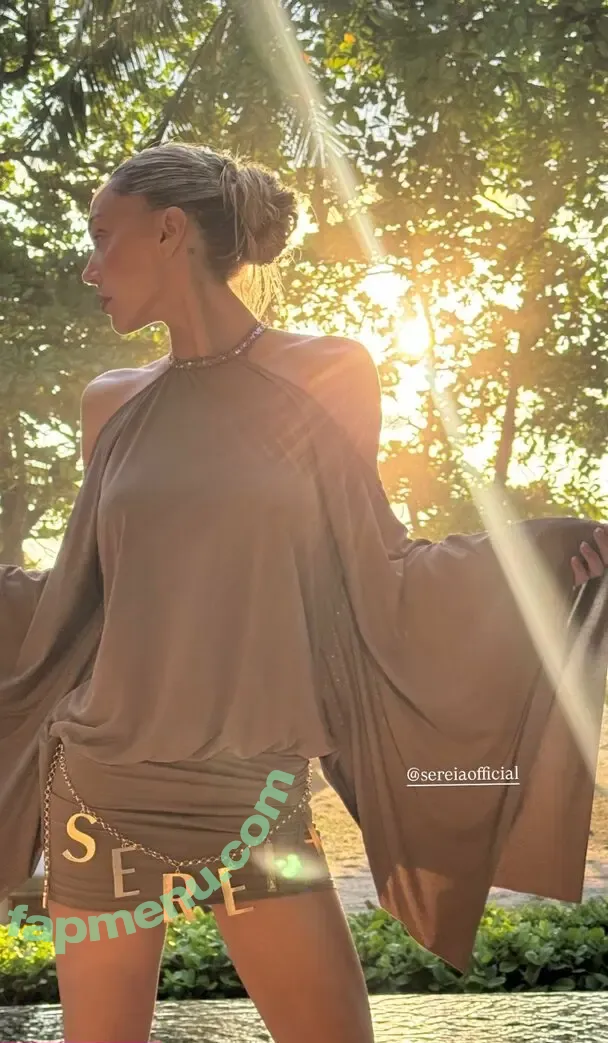 Alexis Ren nude photo #2464 (alexisren / alexisreng / alexisrenofficial / alexxissren)