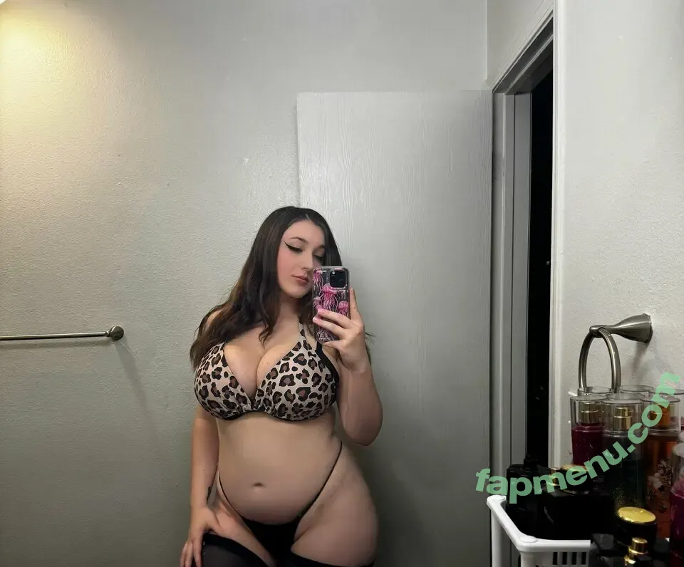 Alexis Schefers nude photo #0003 (alexis.adventuress / sexilexxxi228)