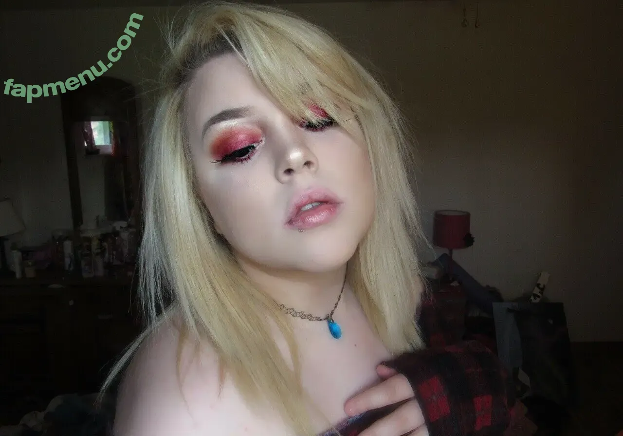 Alexis Senay nude photo #0016 (lexibunnyyy)