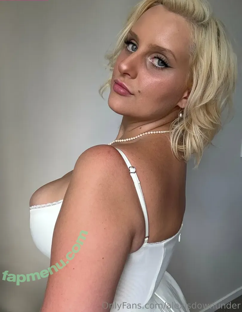 alexisdownunder nude photo #0086 (AlexisDownUnde1 / alexis_downunder)