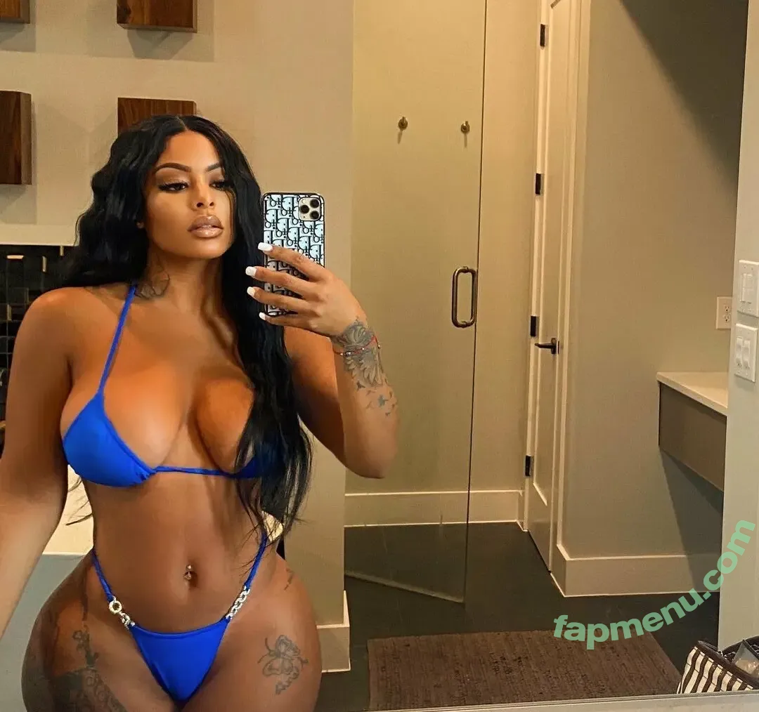 Alexisskyy nude photo #0007 (alexisskyy_)