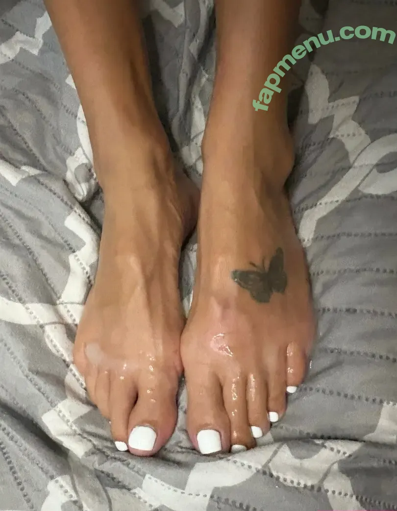 alexisyogafeet nude photo #0049 (alexisyogafeet)