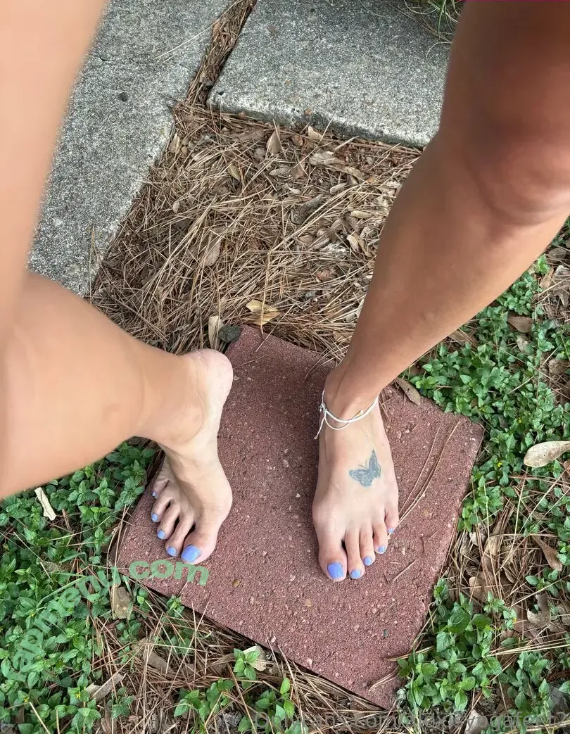 alexisyogafeet2 nude photo #0007 (alexisyogafeet)