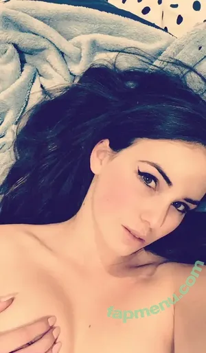  nude photo #0005