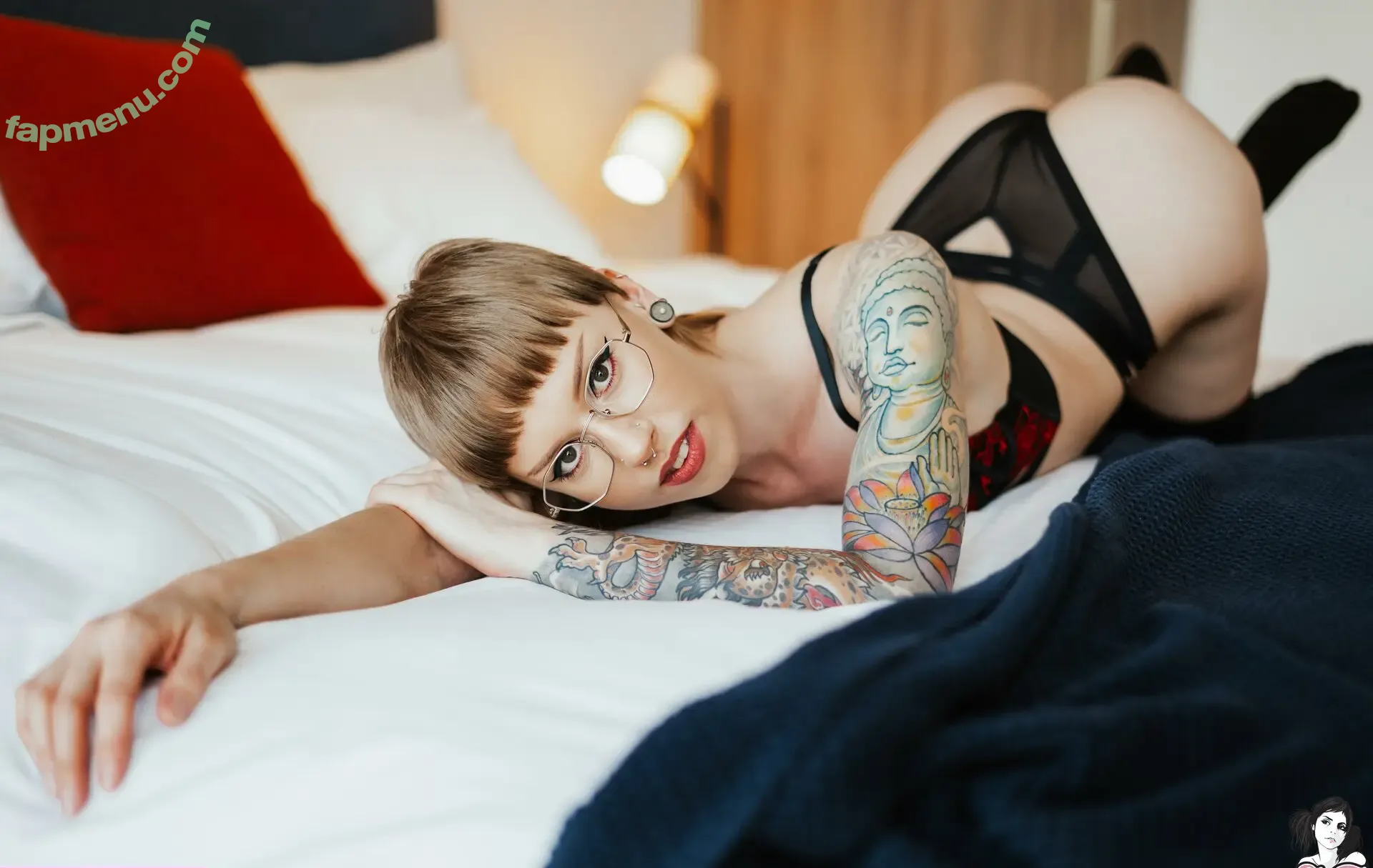 Alexivy nude photo #0040 (Amani_ / alexandriamfc / alexivyart)