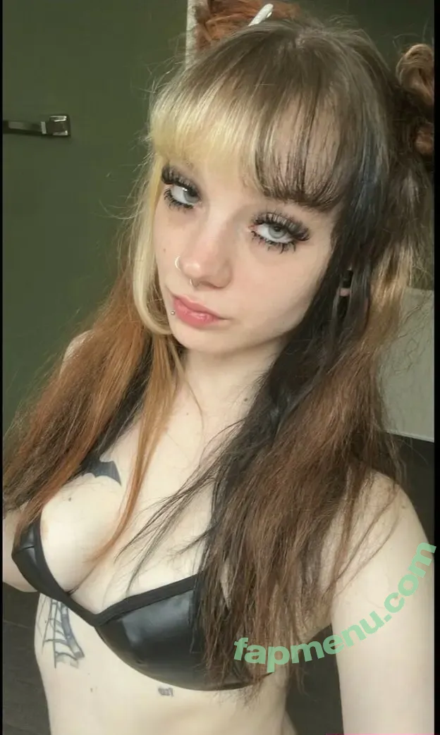 alexsfunhouse3 nude photo #0004 (alexsfunhouse / alexsplayhouse)