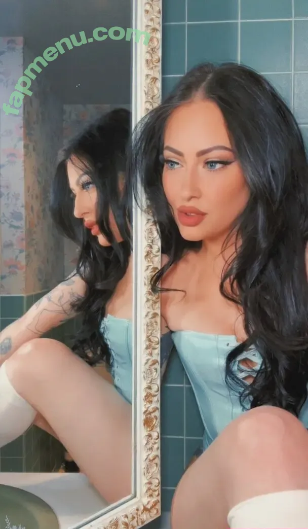 alexstitchins nude photo #0008 (alexstitchins)