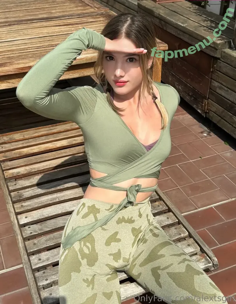 alextsgirl nude photo #0006 (itstsalex)