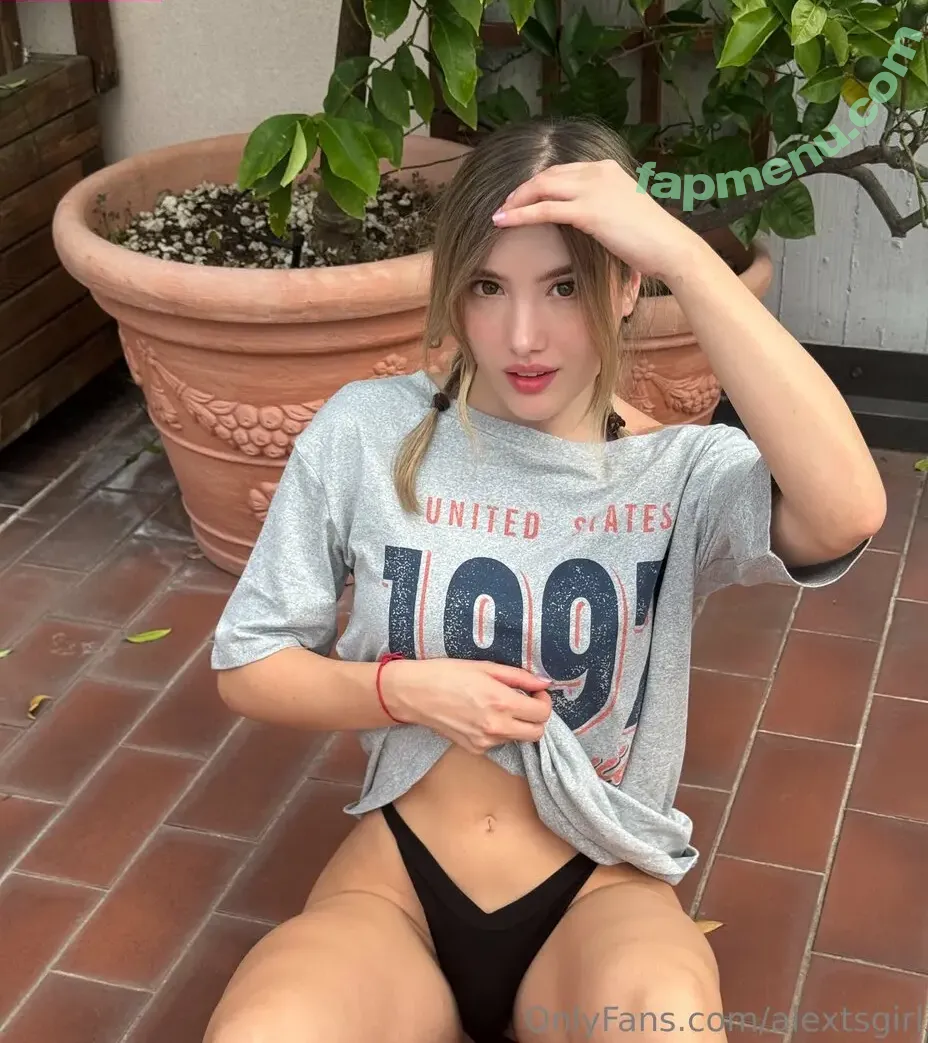 alextsgirl nude photo #0010 (itstsalex)