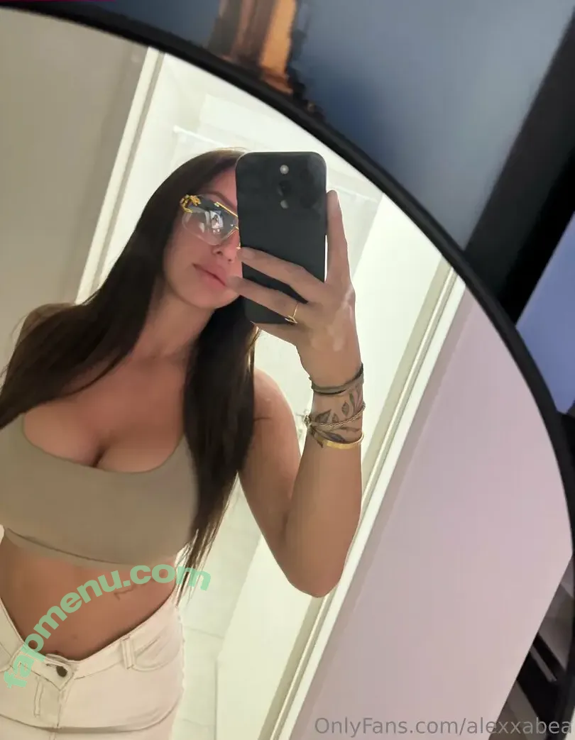 alexxabea nude photo #0088 (alexxabea)