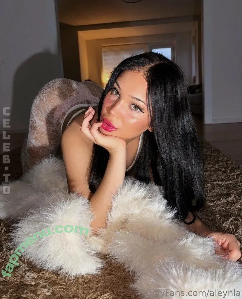 Aleyna nude photo #0013 (Aleynabaex / aleynla)