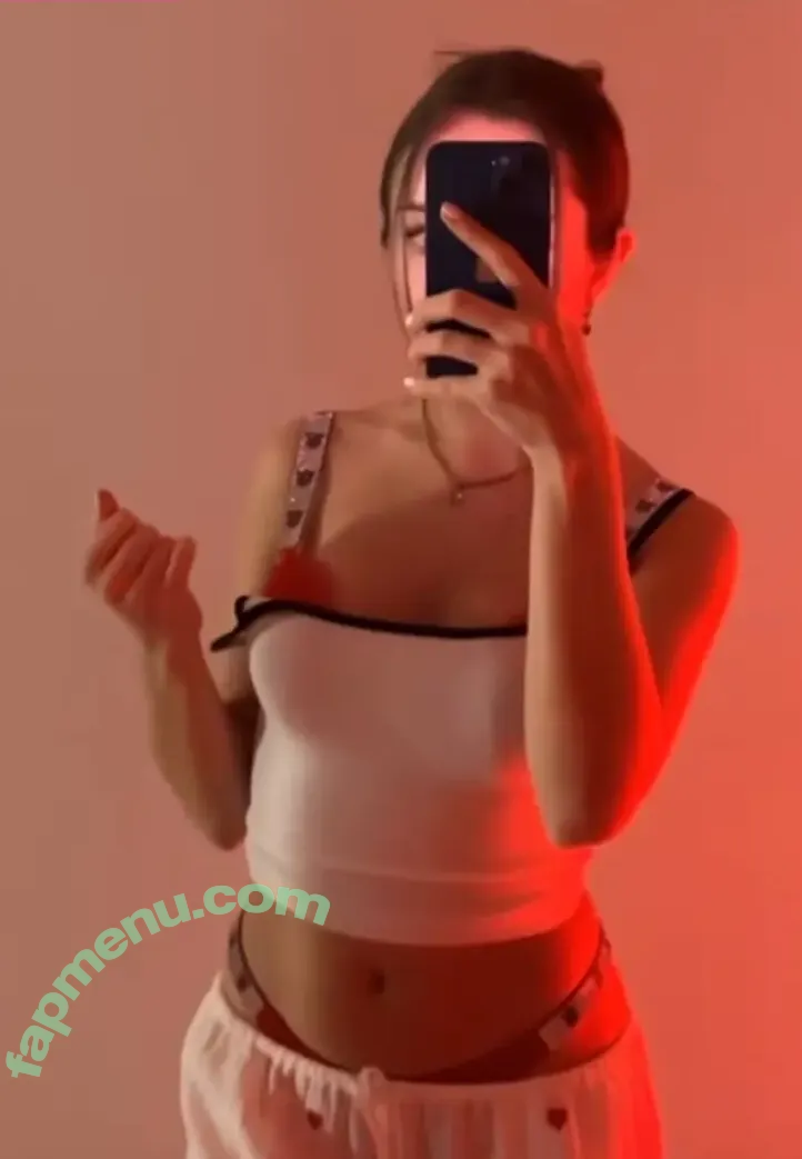 aleynabaddie nude photo #0005 (lolygetsu0__)