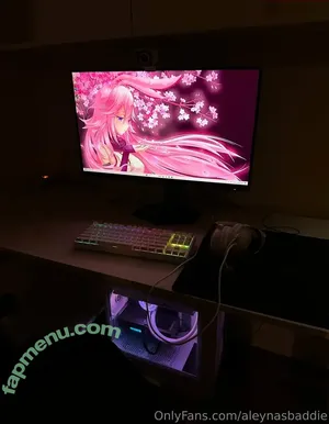 aleynasbaddie / luzdabaddie_ nude photo #0006