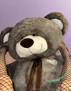 aleynasbaddie / luzdabaddie_ nude photo #0043