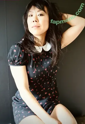 Ali Ahn / aliahn nude photo #0006