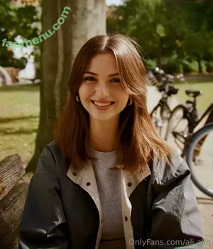 ali.alin / ali.alin.alina nude photo #0016