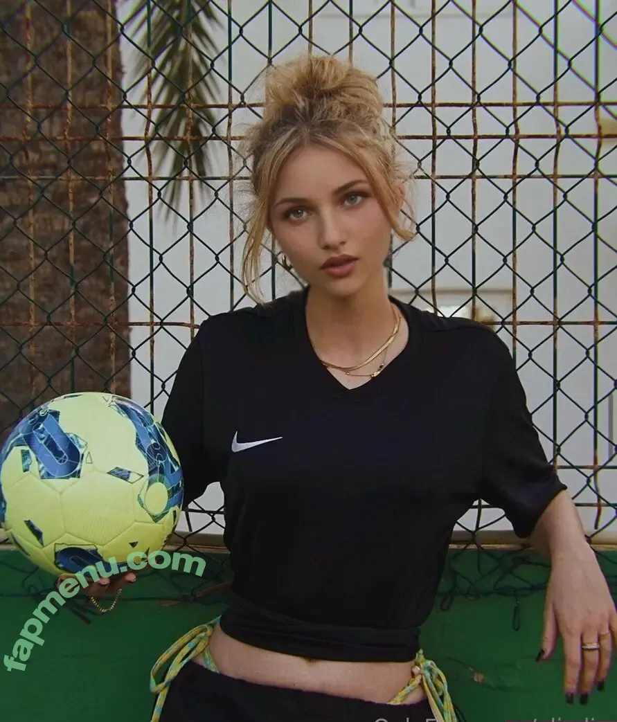 ali.alin nude photo #0011 (ali.alin.alina)