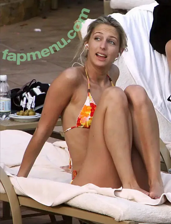 Ali Bastian nude photo #0013 (alibastianinsta / bastianbaker)