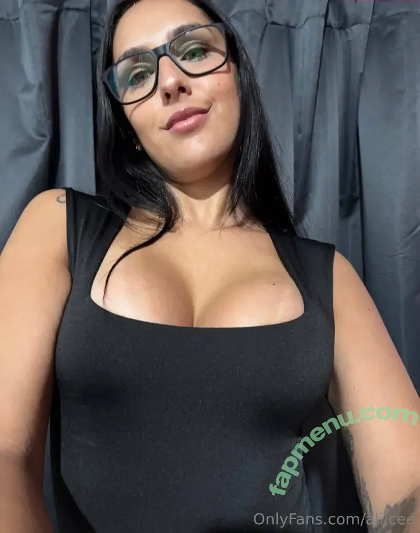 ali.cee nude photo #0015 (alceegee)