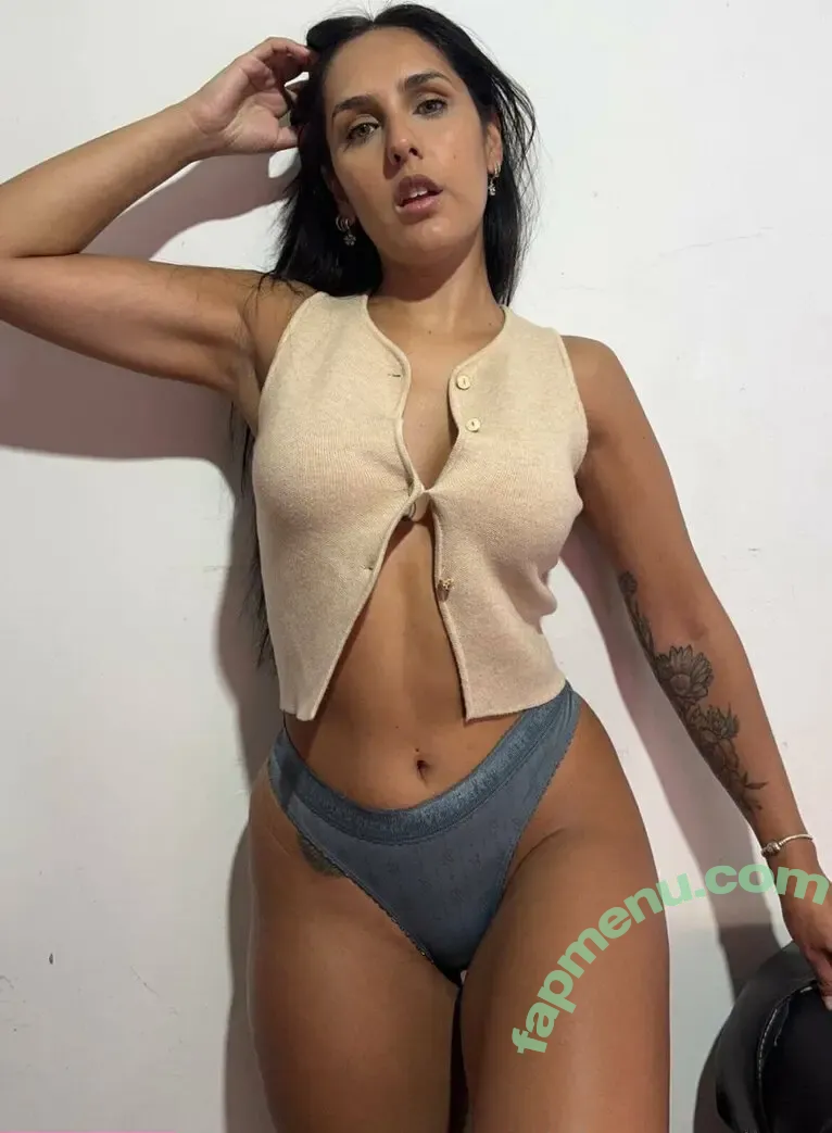 ali.cee nude photo #0026 (alceegee)