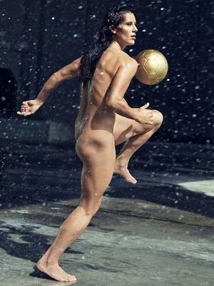 Ali Krieger / alikrieger nude photo #0009