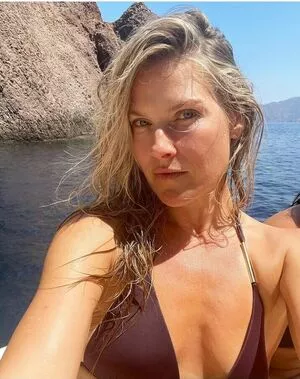 Ali Larter / alilarter nude photo #0002