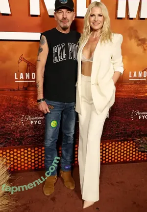 Ali Larter / alilarter nude photo #0523