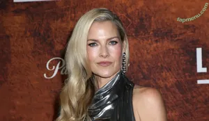 Ali Larter / alilarter nude photo #0633