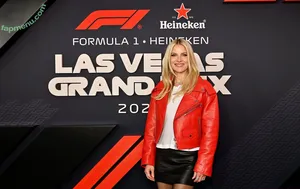 Ali Larter / alilarter nude photo #0744