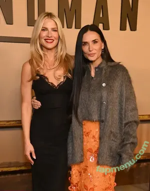 Ali Larter / alilarter nude photo #0773