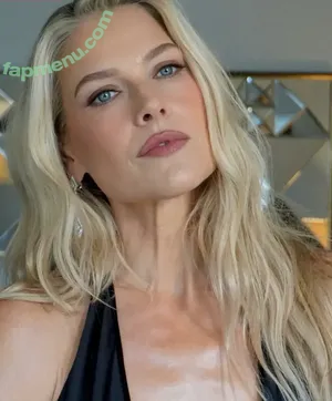 Ali Larter / alilarter nude photo #0824