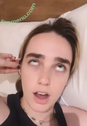 Ali Macofsky / Self-Labeled Comedian / notalimac nude photo #0012