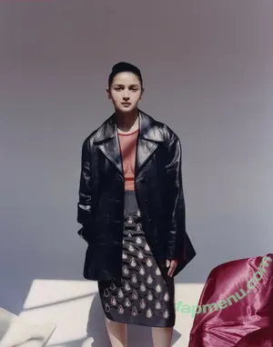 Alia Bhatt / aliaa08 / aliaabhatt nude photo #0100