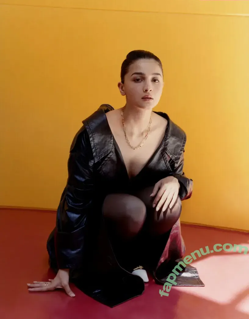 Alia Bhatt nude photo #0110 (aliaa08 / aliaabhatt)