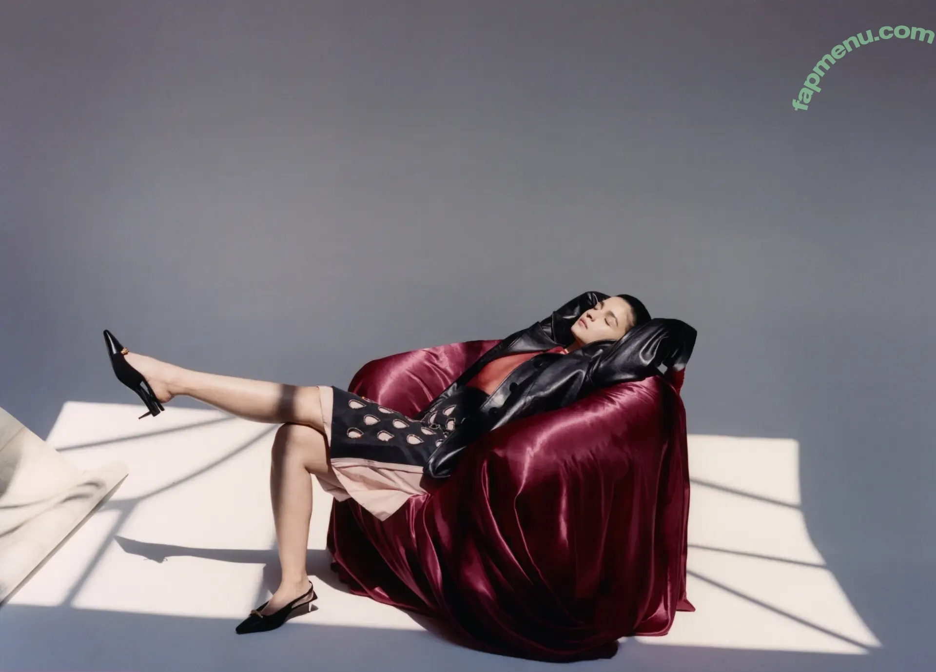 Alia Bhatt nude photo #0111 (aliaa08 / aliaabhatt)