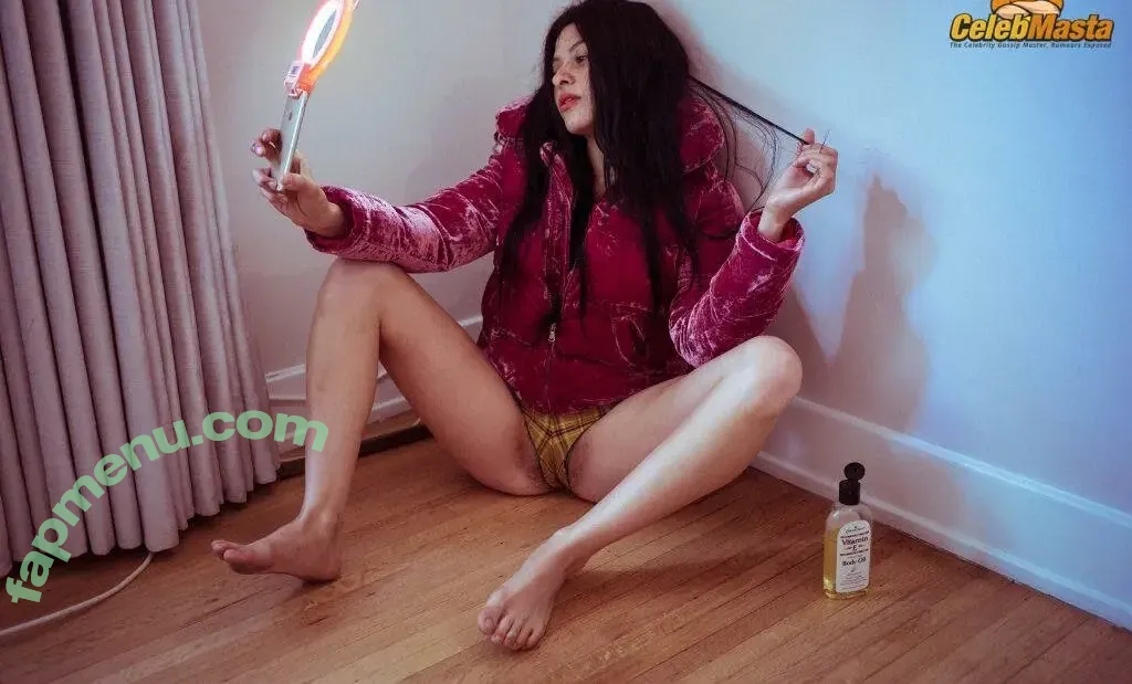 Alia Shawkat nude photo #0105 (__mutantalia__)