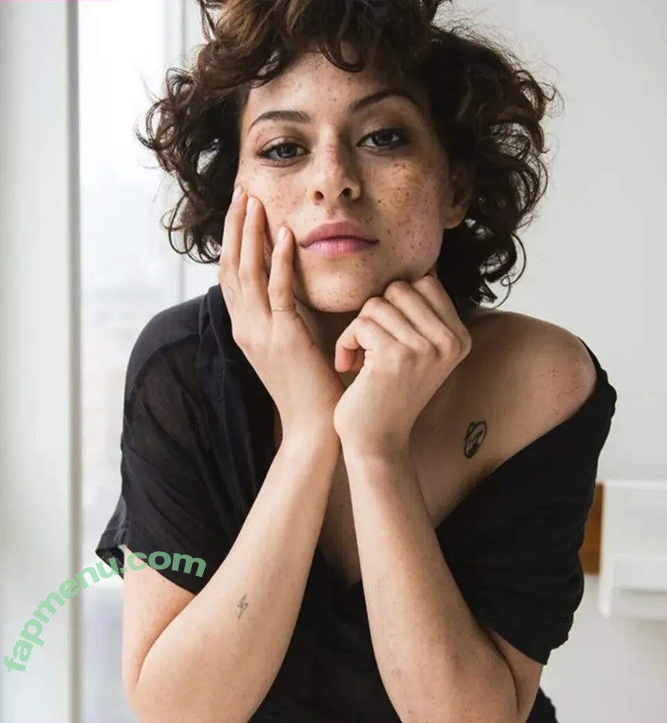 Alia Shawkat nude photo #0113 (__mutantalia__)
