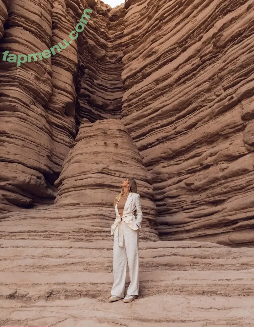 Alica Schmidt nude photo #0757 (alicasmd / nathalieschmidt)