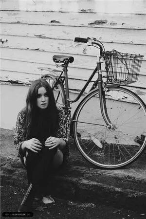 Alice Allegra Englert / aliceenglert.actual nude photo #0024