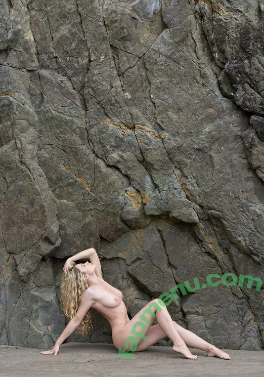 Alice Antoinette nude photo #1380 (aliceantoinettemodel / aliceantoinettevip)