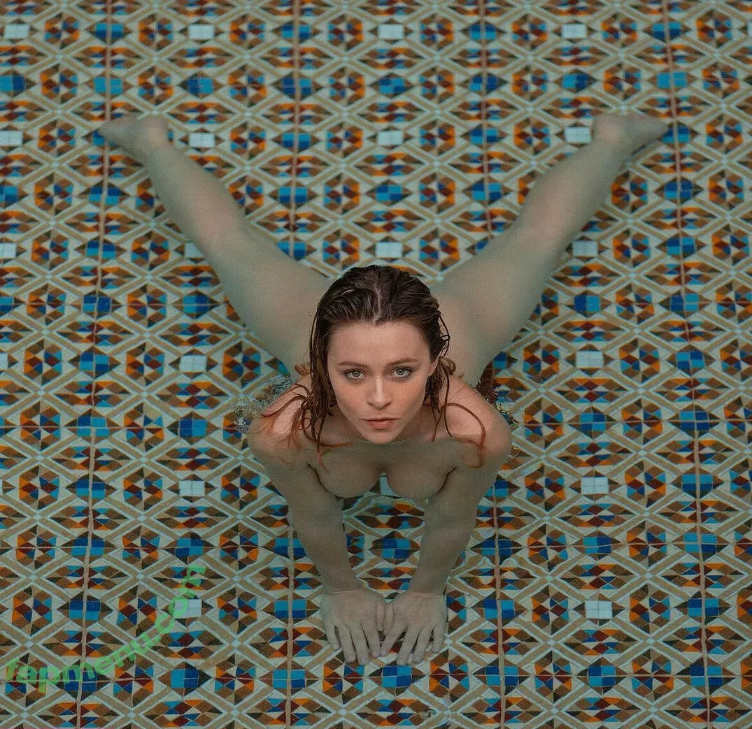 Alice Antoinette nude photo #1500 (aliceantoinettemodel / aliceantoinettevip)