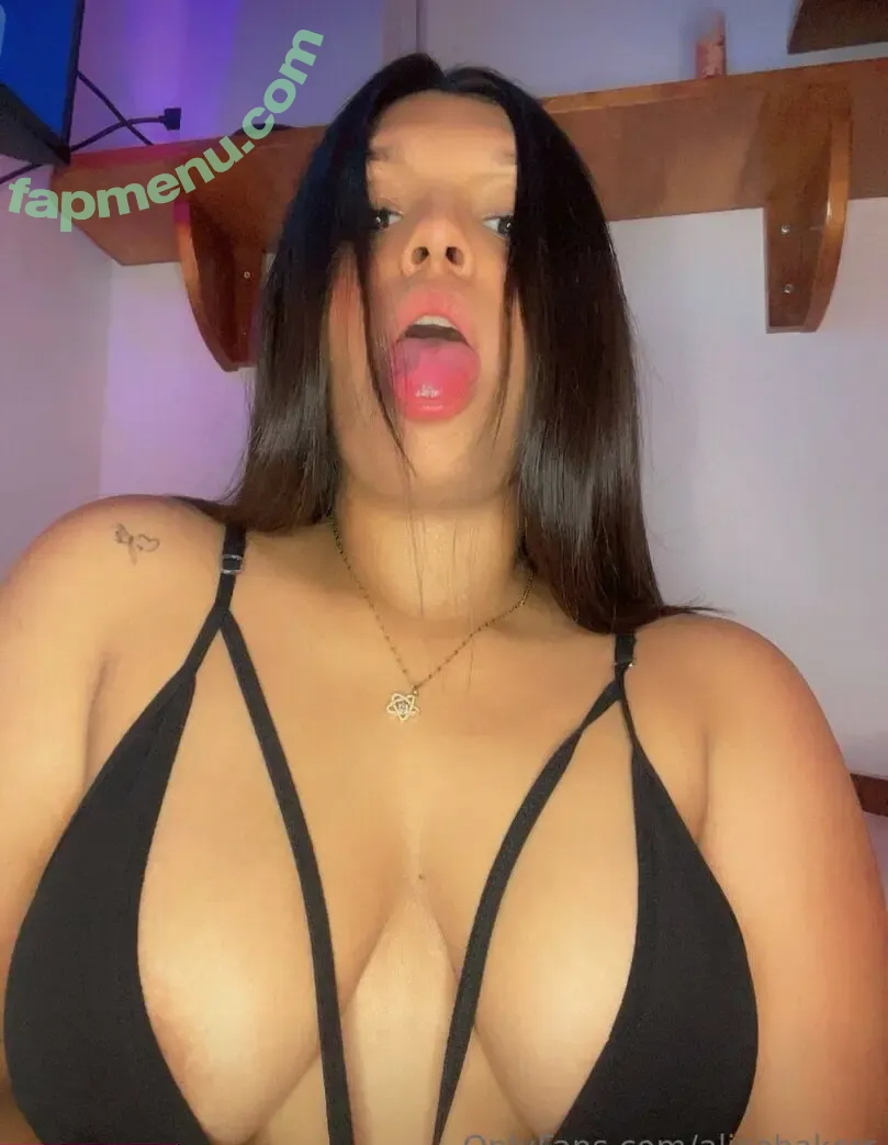 Alice Baker nude photo #0037 (alicebakerr)