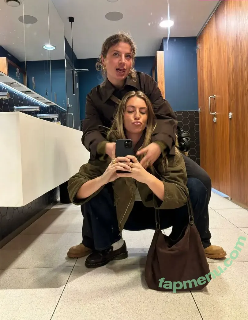 alice_caruana nude photo #0046 (alice.caruana)