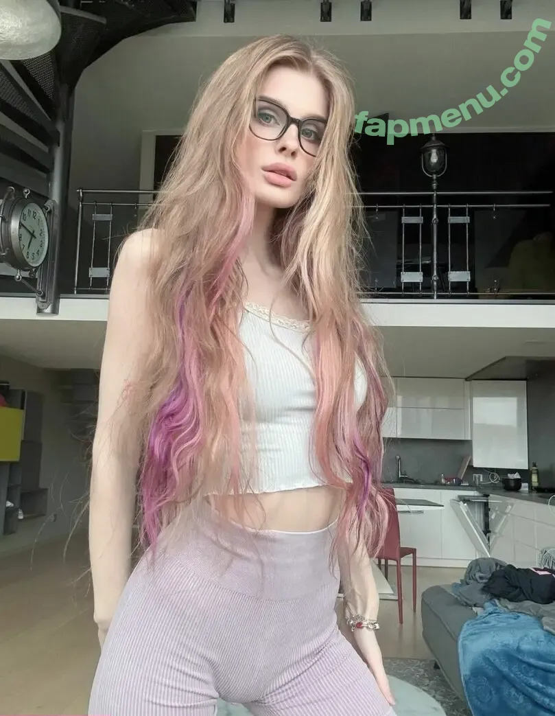 Alice Cookie nude photo #0037 (Candycookie / EvaBrownie2 / alice.cookiee)