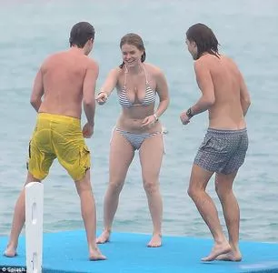 Alice Eve / aliceeve nude photo #0077